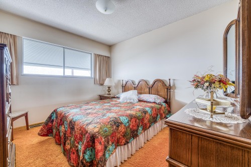 896 56Th Avenue E, Vancouver, BC 