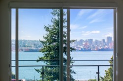 411-422 3rd Street E North Vancouver, BC V7L 0K1