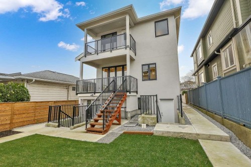 3073 3Rd Avenue E, Vancouver, BC 