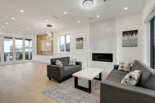 3073 3Rd Avenue E, Vancouver, BC 