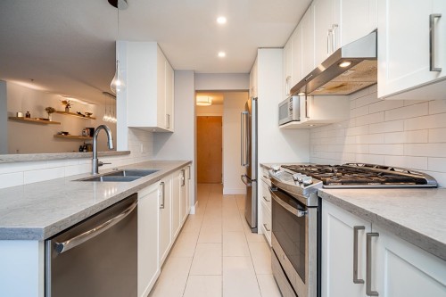 315-801 Klahanie Drive, Port Moody, BC 