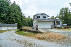 12295 269 Street  Maple Ridge, BC V2W 1N8
