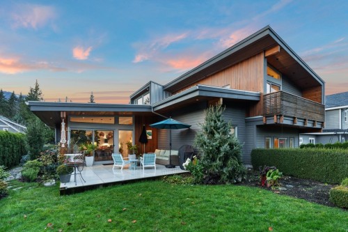 1023 Jay Crescent, Squamish, BC 