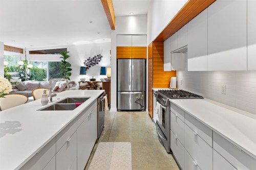 1023 Jay Crescent, Squamish, BC 