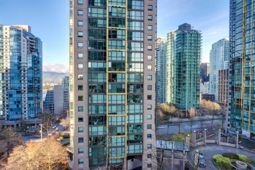 701-738 Broughton Street, Vancouver, BC 
