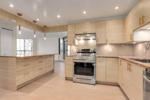 701-738 Broughton Street, Vancouver, BC 