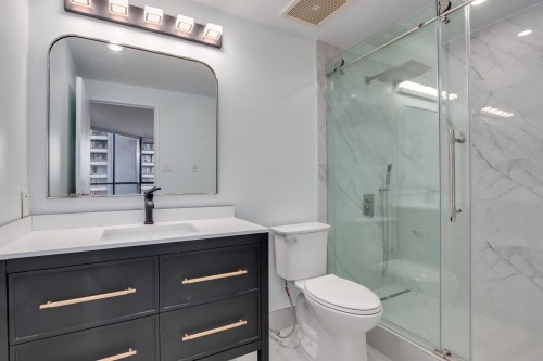 701-738 Broughton Street, Vancouver, BC 