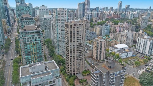701-738 Broughton Street, Vancouver, BC 