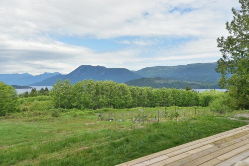 6400 Crowston Road, Sechelt, BC 