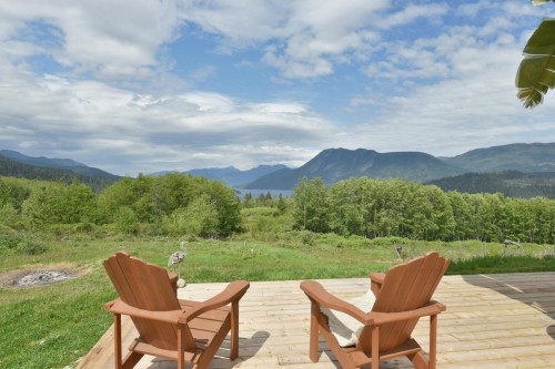 6400 Crowston Road, Sechelt, BC 