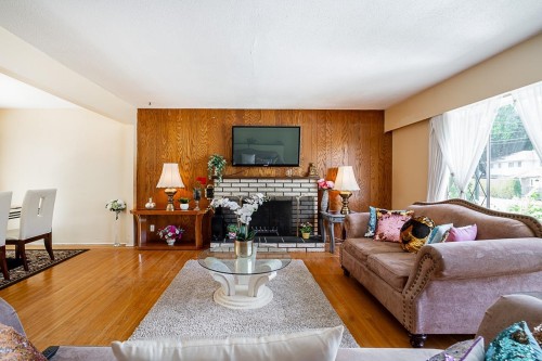 2294 Austin Avenue, Coquitlam, BC 