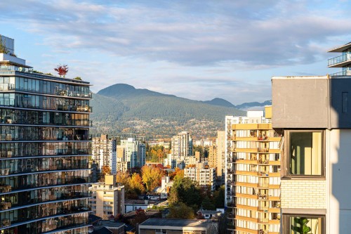 402-1251 Cardero Street, Vancouver, BC 