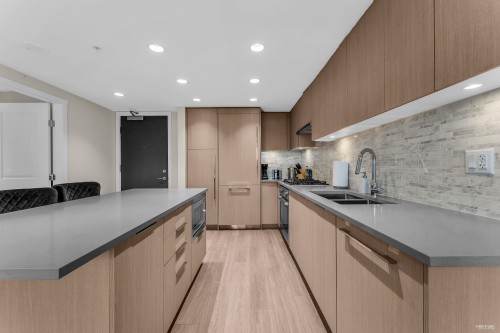 3504-1182 Westwood Street, Coquitlam, BC 