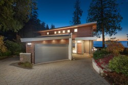 6780 Batchelor Bay Place  West Vancouver, BC V7W 3B7