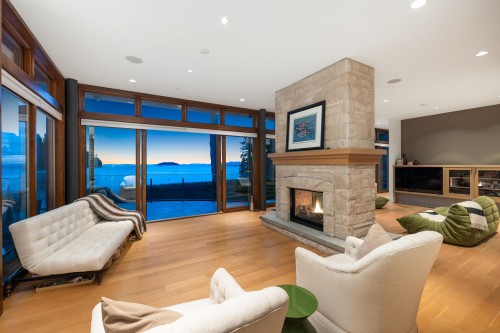 6780 Batchelor Bay Place, West Vancouver, BC 