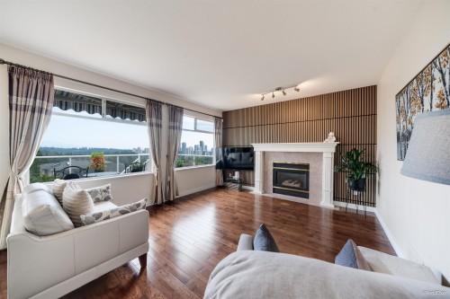 1279 Erskine Street, Coquitlam, BC 