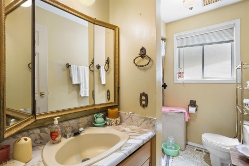 11668 272 Street, Maple Ridge, BC 