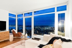 1503-111 13th Street E North Vancouver, BC V7L 0C7