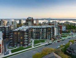 116-108 8th Street E North Vancouver, BC V7L 0H1