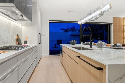 3679 Pandora Street, Vancouver, BC 