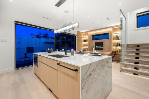 3679 Pandora Street, Vancouver, BC 