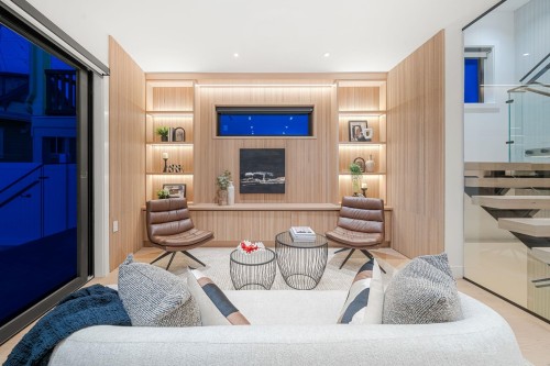 3679 Pandora Street, Vancouver, BC 