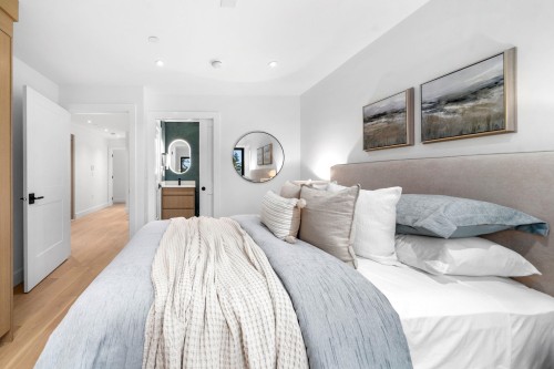 3679 Pandora Street, Vancouver, BC 