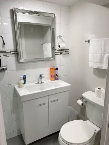 515 Queens Road W, North Vancouver, BC 