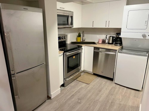 515 Queens Road W, North Vancouver, BC 