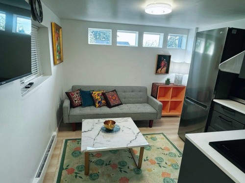 515 Queens Road W, North Vancouver, BC 