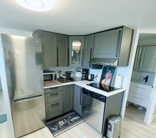 515 Queens Road W, North Vancouver, BC 