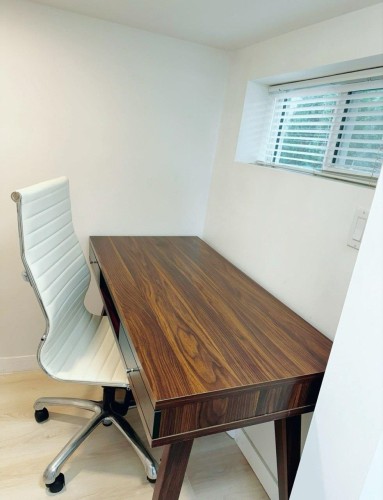 515 Queens Road W, North Vancouver, BC 