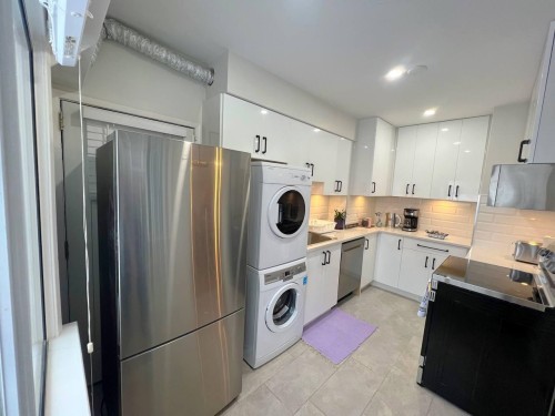 515 Queens Road W, North Vancouver, BC 