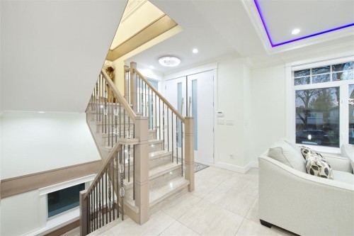 5886 Sherbrooke Street, Vancouver, BC 