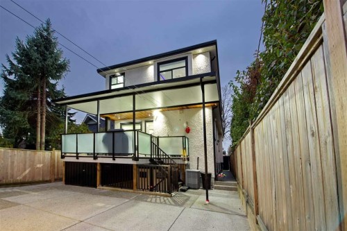 5886 Sherbrooke Street, Vancouver, BC 