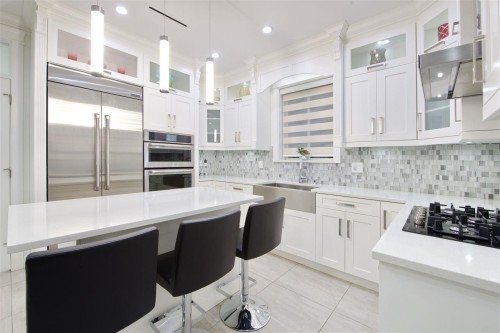 5886 Sherbrooke Street, Vancouver, BC 