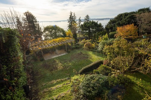 3602 Creery Avenue, West Vancouver, BC 