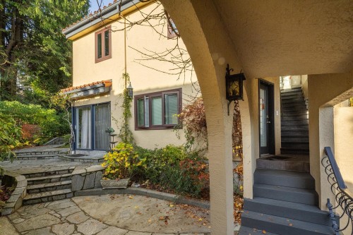 3602 Creery Avenue, West Vancouver, BC 