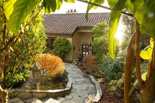 3602 Creery Avenue, West Vancouver, BC 