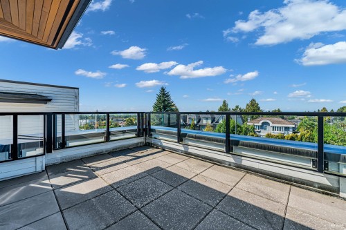 7478 Granville Street, Vancouver, BC 