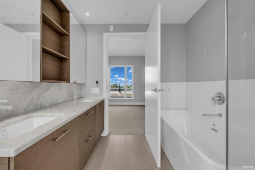 7478 Granville Street, Vancouver, BC 