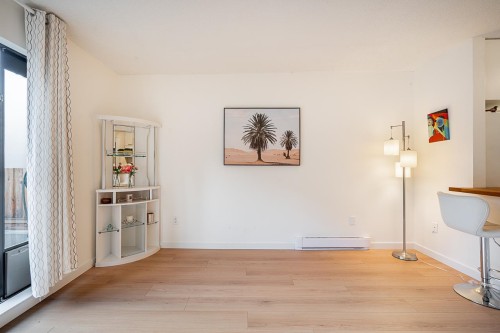 101-550 7Th Avenue E, Vancouver, BC 