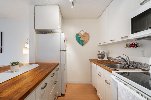 101-550 7Th Avenue E, Vancouver, BC 