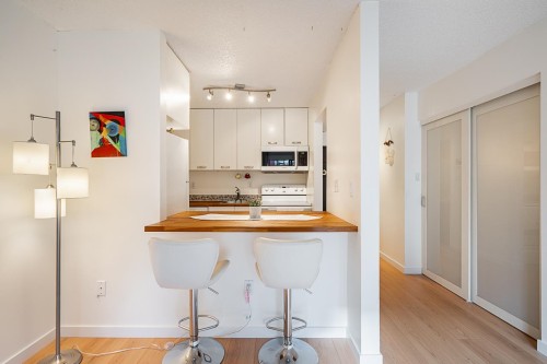 101-550 7Th Avenue E, Vancouver, BC 