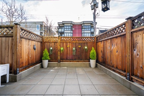 101-550 7Th Avenue E, Vancouver, BC 