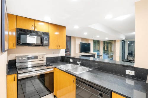 304-939 Homer Street, Vancouver, BC 