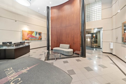 304-939 Homer Street, Vancouver, BC 