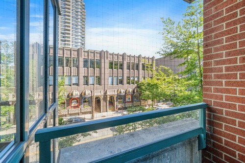 304-939 Homer Street, Vancouver, BC 