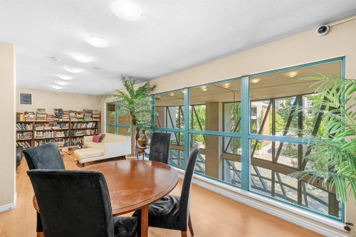 304-939 Homer Street, Vancouver, BC 