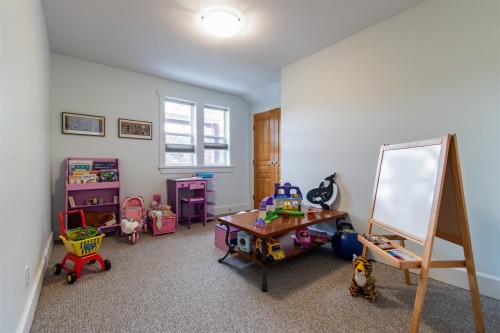 419 23Rd Avenue E, Vancouver, BC 